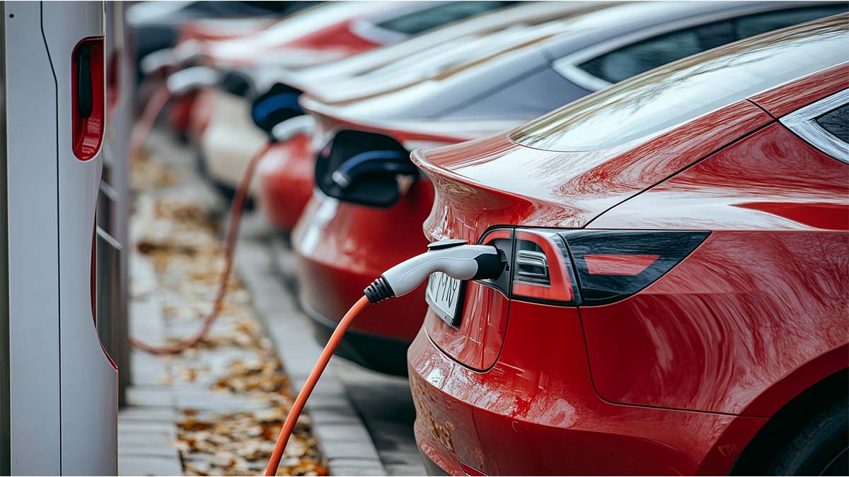 Praktischer Leitfaden zu EV-Verlängerungskabeladaptern im Jahr 2025: Lösung von Entfernungs- und Kompatibilitätsproblemen