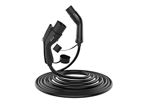 Ist das Ladekabel wasserdicht und für den Einsatz im Außenbereich geeignet?